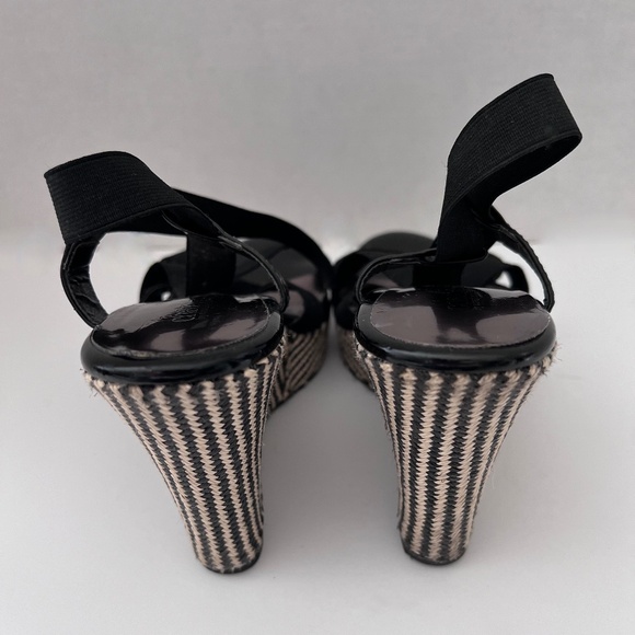 Charles by Charles David Black/Cream Strappy Wedge Sandal Sz 9 - Picture 3 of 5